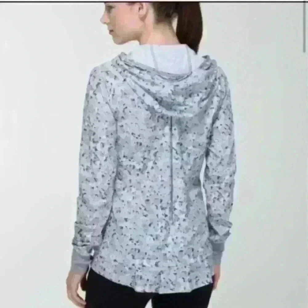 Lululemon lightened up pullover sweater - Picture 2 of 9